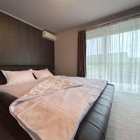 Thea Apartment Timisoara Bagian luar foto